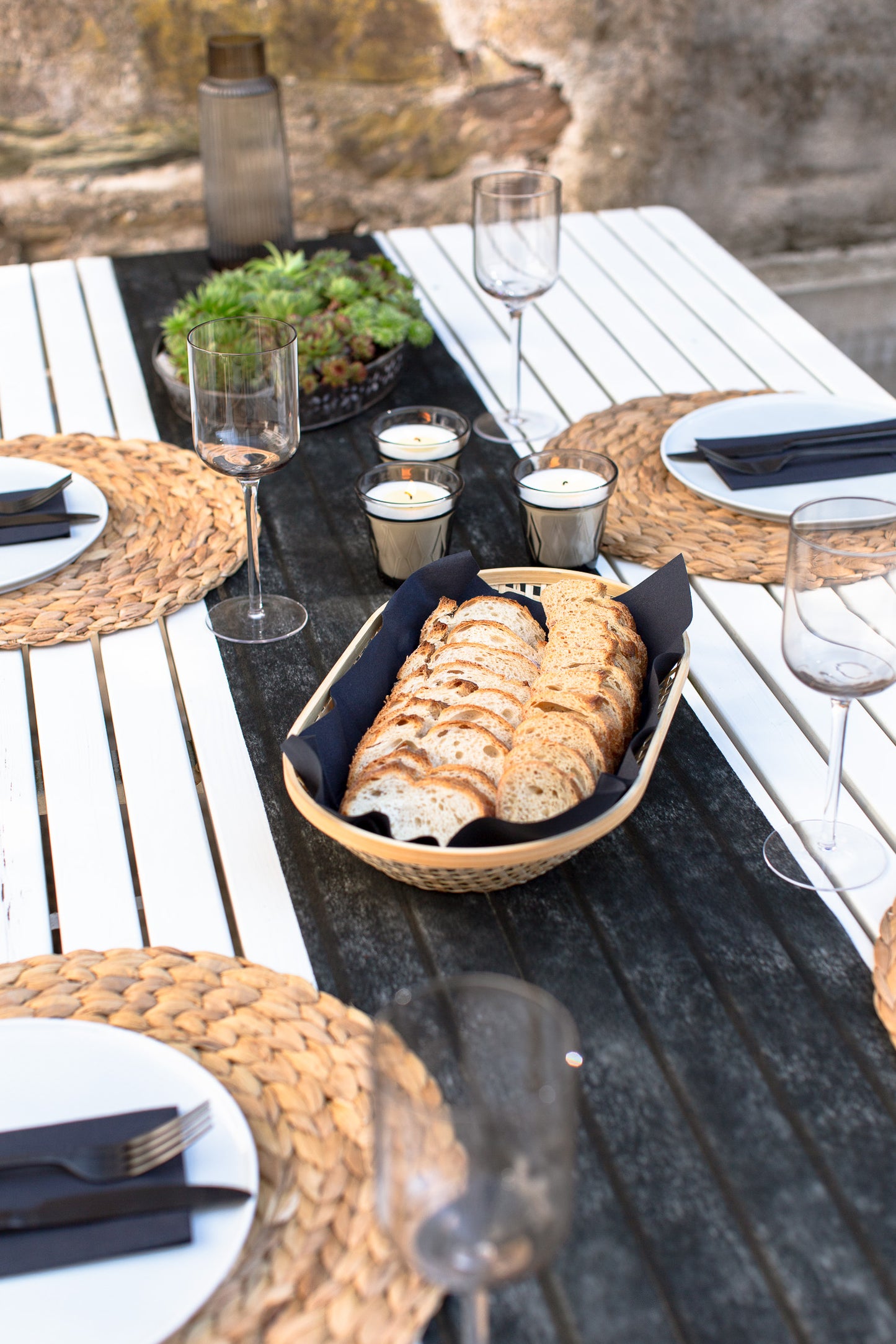 2. Wahl: Tischläufer Vlies Schwarz