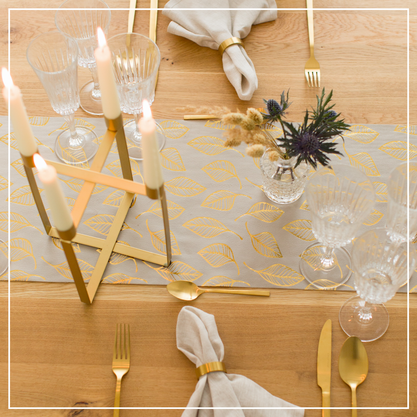Tischläufer Samt Beige, Blätter Gold