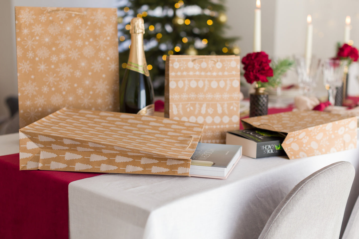 Geschenktüten für Weihnachten, Groß, 12 Stück in Weiß