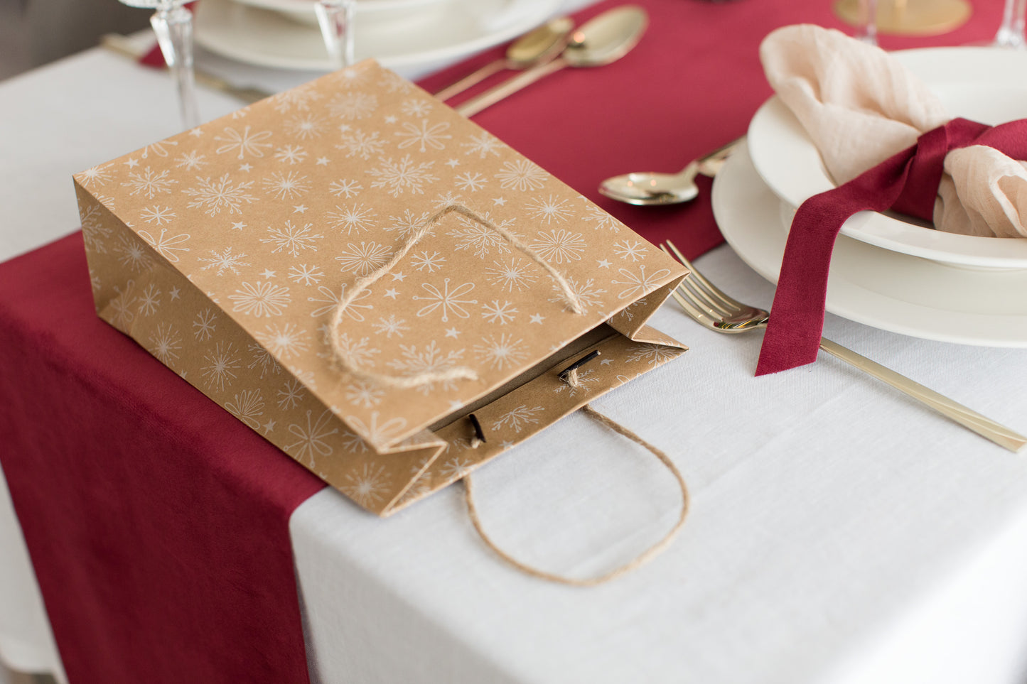 Geschenktüten für Weihnachten, 12 Stück in Weiß