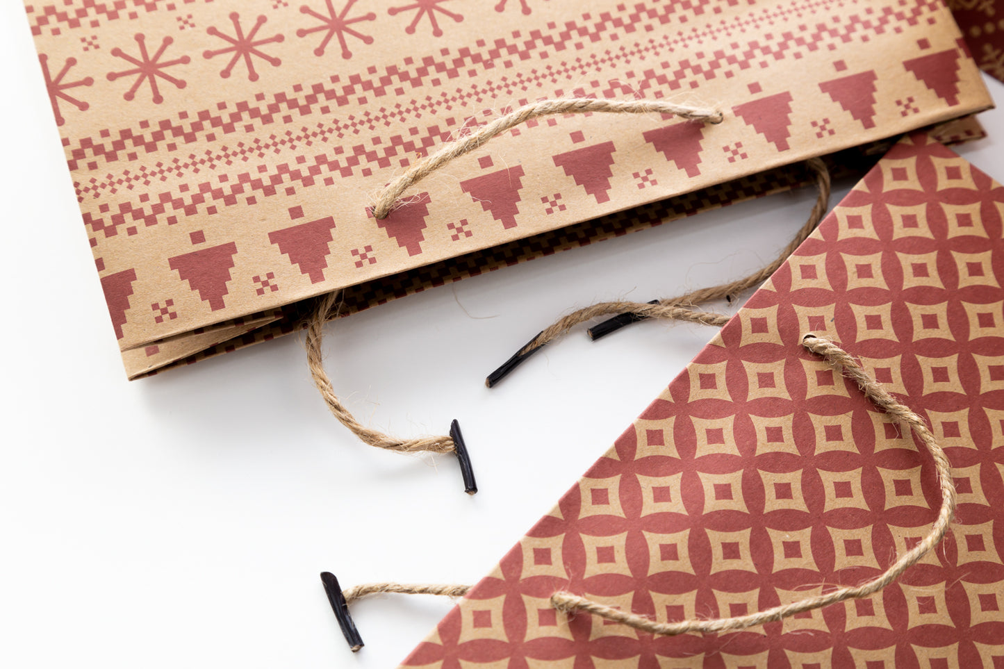 Geschenktüten für Weihnachten, Groß, 12 Stück in Rot