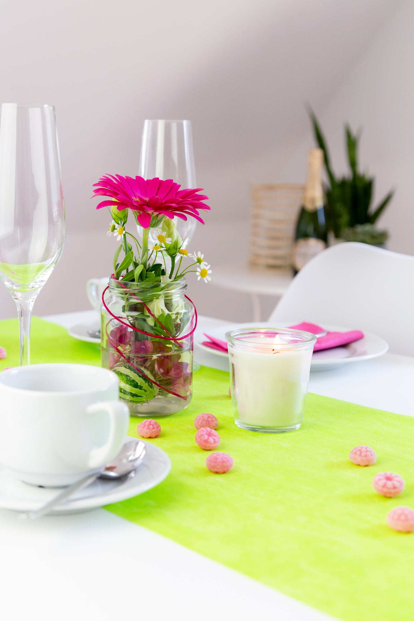 2. Wahl: Tischläufer Vlies Apfelgrün