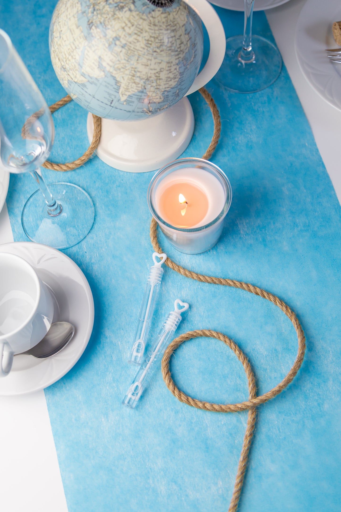 2. Wahl: Tischläufer Vlies Aqua-Blau