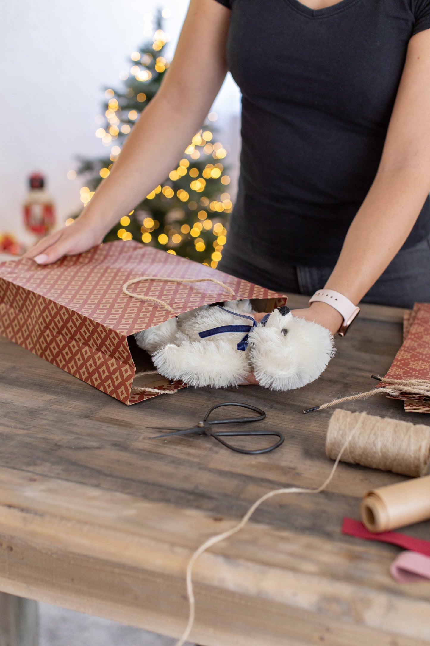 Geschenktüten für Weihnachten, Groß, 12 Stück in Rot