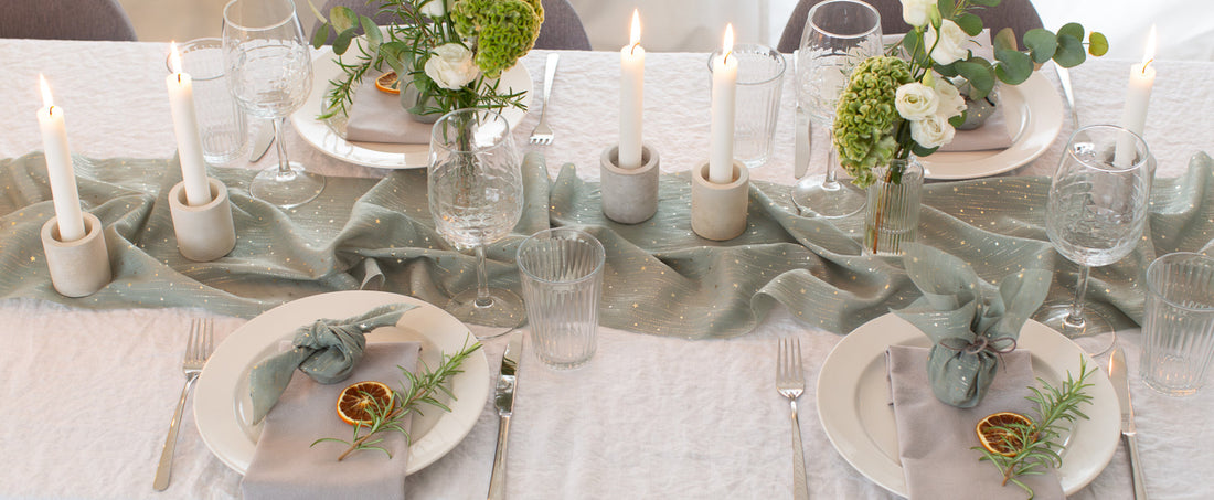 Skandi-Chic oder Goldglanz: Finde jetzt den perfekten Look für deinen Festtisch!