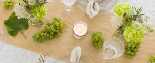Leicht & elegant: deine herbstliche Geburtstagstafel in Karamell & Creme
