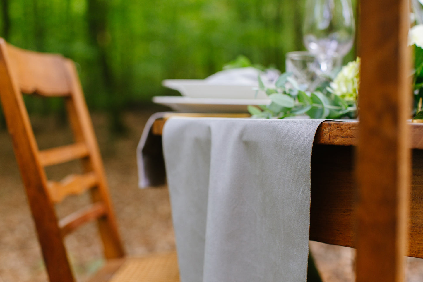 2. Wahl: Tischläufer Samt Salbeigrün