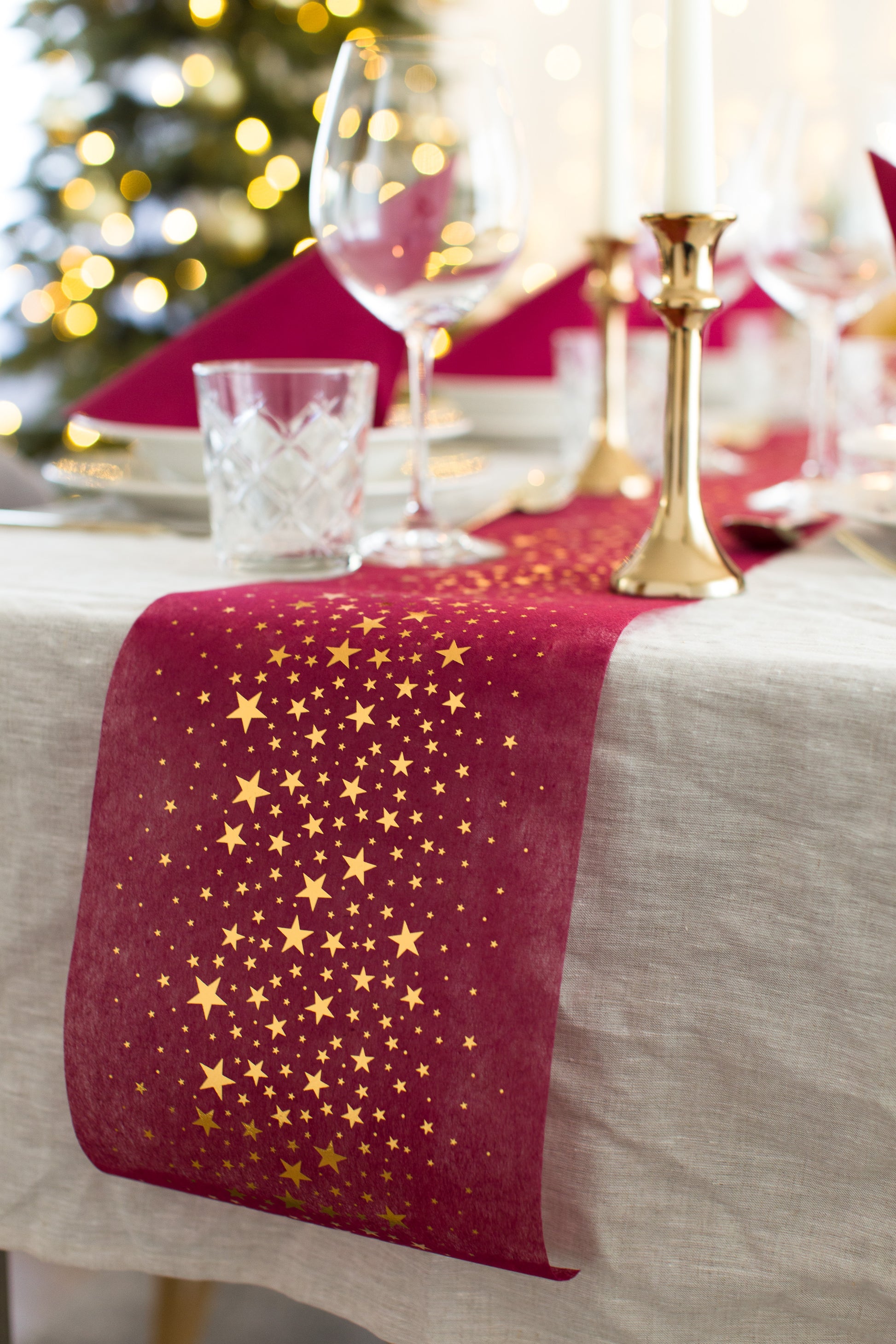 Tischläufer für Weihnachten in Bordeaux Rot mit goldenen Sternen - 100%Mosel
