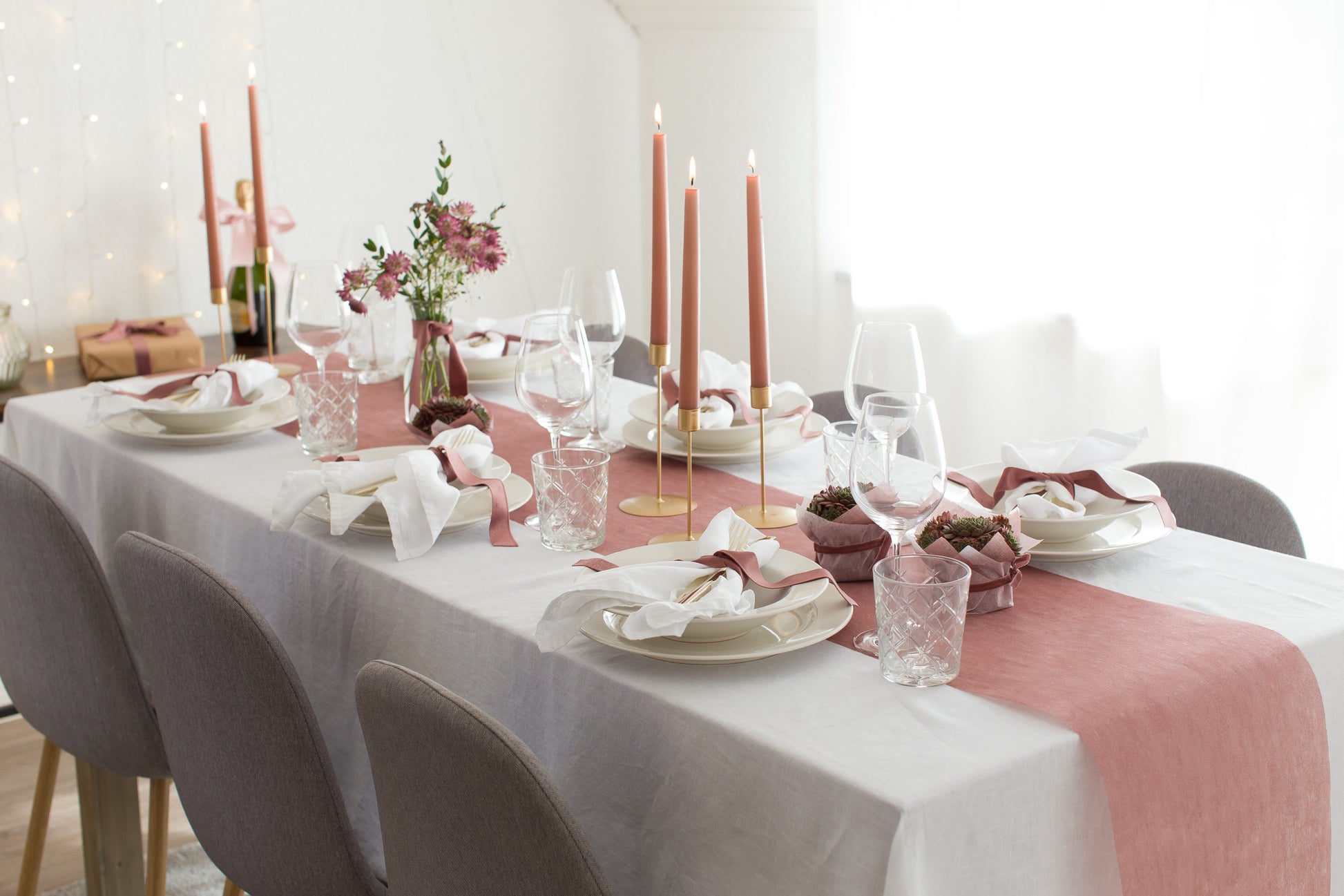 Dusky Vlies-Tischläufer Pink - 100%Mosel online bestellen